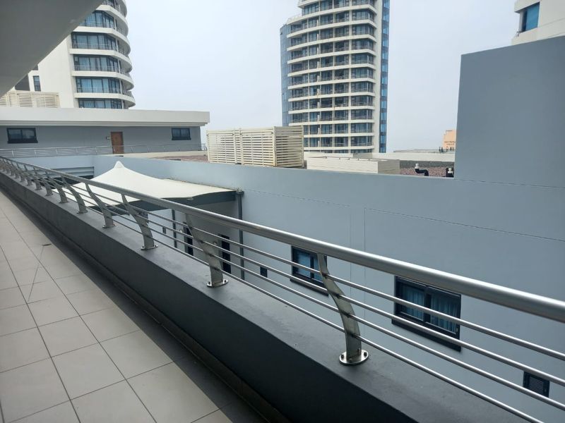 2 Bedroom Furnished Apartment at The Pearls of Umhlanga - Photo 2