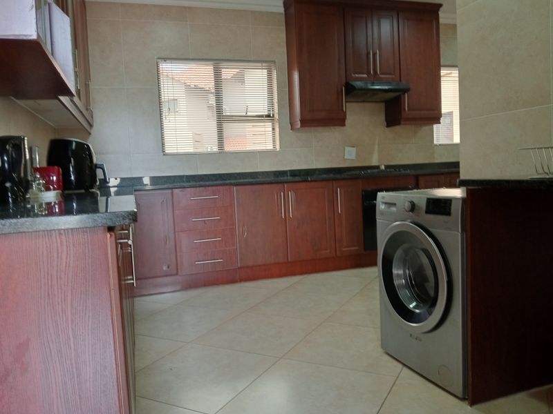 Live the Lifestyle: Spacious Home with Views, Pool & Endless Comfort! - Photo 9