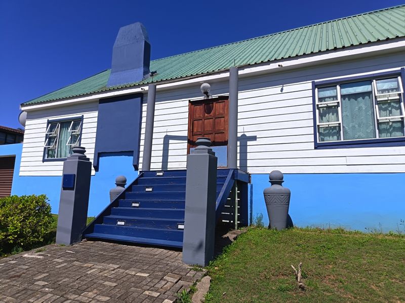 Perfect Permanent Holiday Home with Dual Views! - Photo 2