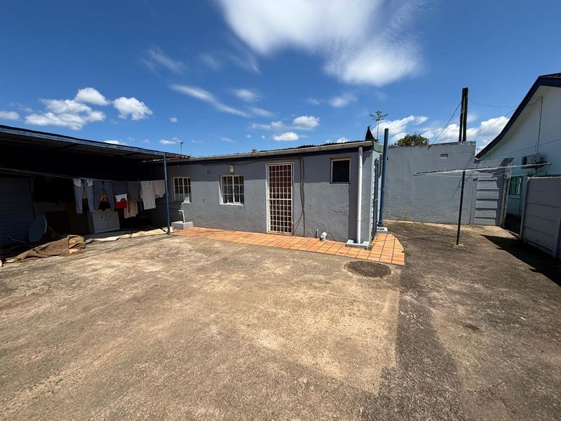 5 roomed house with outbuildings for sale at R1 100 000-00. - Photo 7