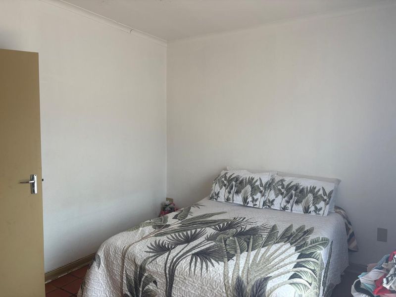 1 bedroom flat for sale - Photo 7
