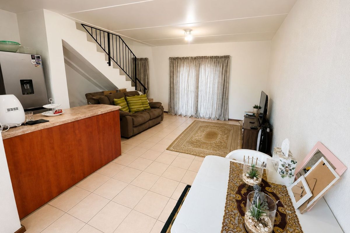 Affordable, Stylish, and Convenient – Duplex Living Starts Here - Photo 2