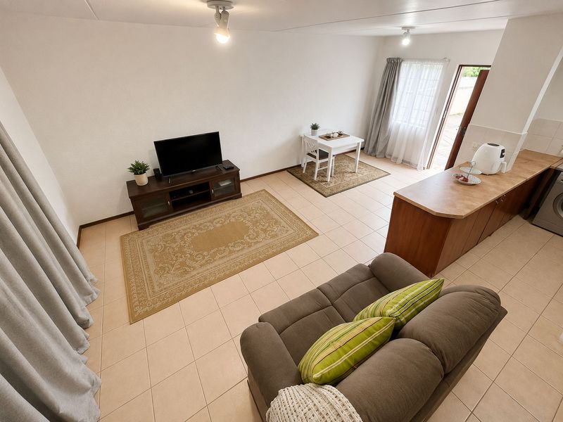 Affordable, Stylish, and Convenient – Duplex Living Starts Here - Photo 3