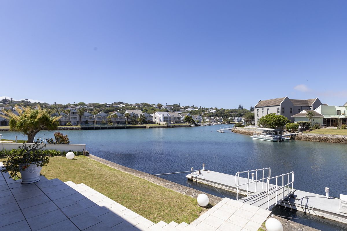 6 Bedroom Home for sale on the Royal Alfred Marina - Photo 4