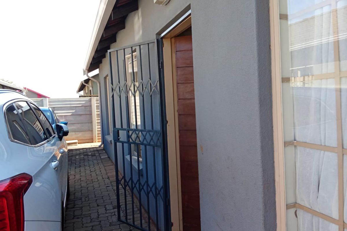 3 bedroom house for sale in Sky City - Photo 3