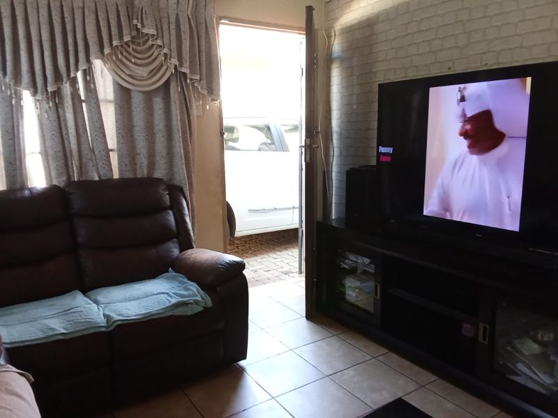 3 bedroom house for sale in Sky City - Photo 8