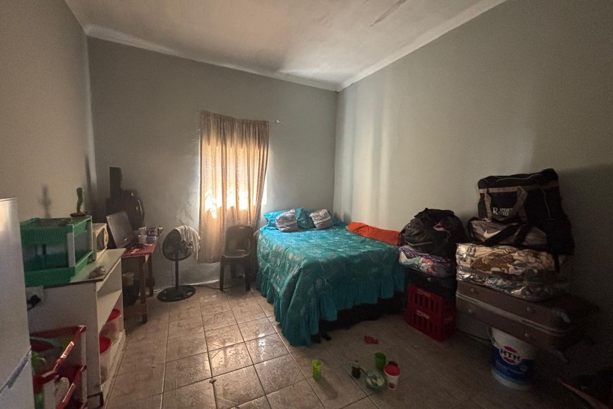 5 Roomed House for sale at R1 100 000-00 - Photo 4
