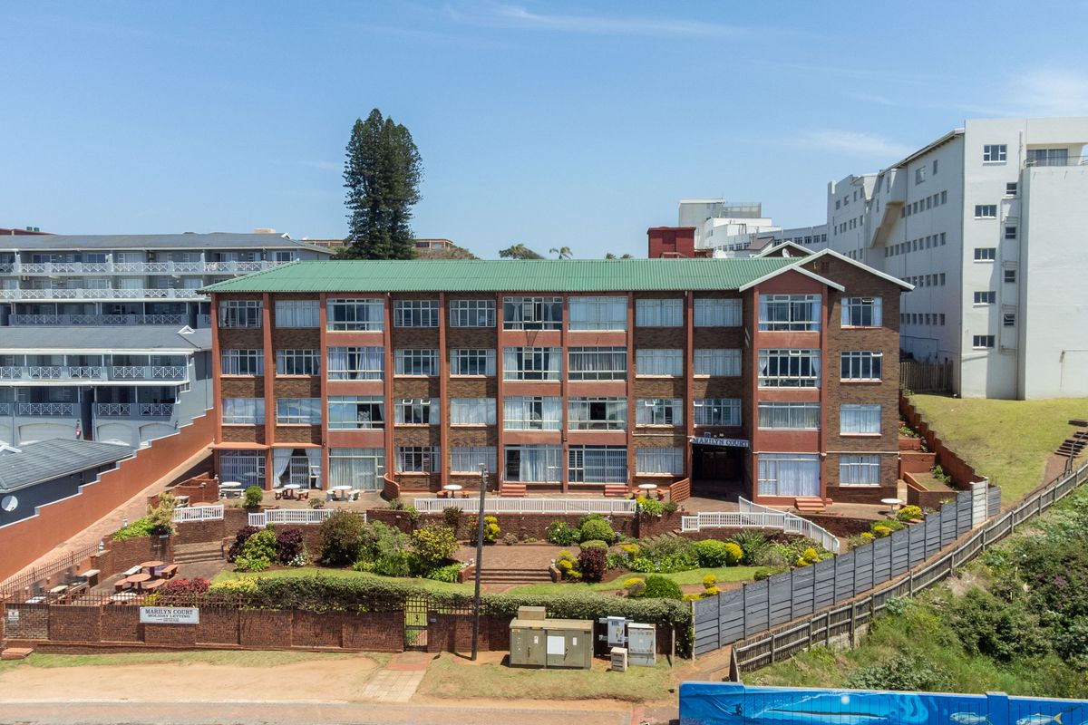 Beach front living in the heart of Scottburgh - Photo 3