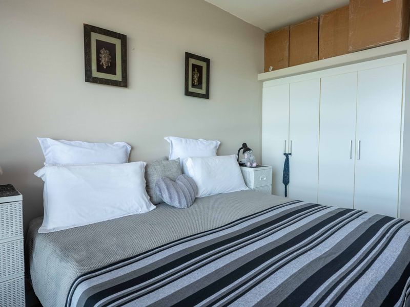 Beach front living in the heart of Scottburgh - Photo 10