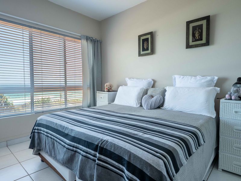 Beach front living in the heart of Scottburgh - Photo 9