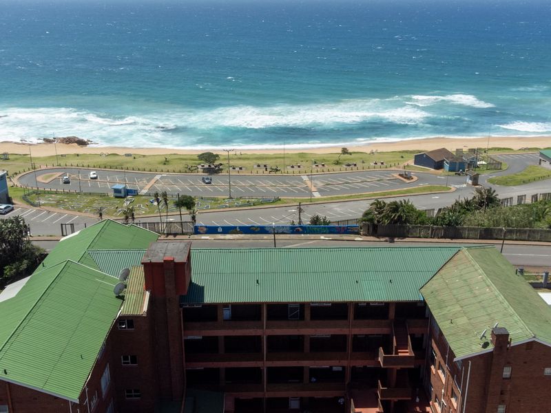 Beach front living in the heart of Scottburgh - Photo 6