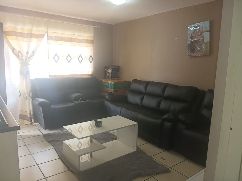 Two Bedroom Apartment For Sale in Die Bult - Photo 2