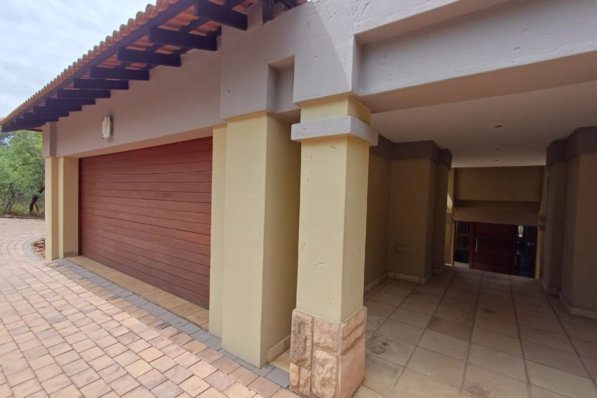 Luxury 5-Bedroom Home at Elements Private Golf Reserve - Photo 4