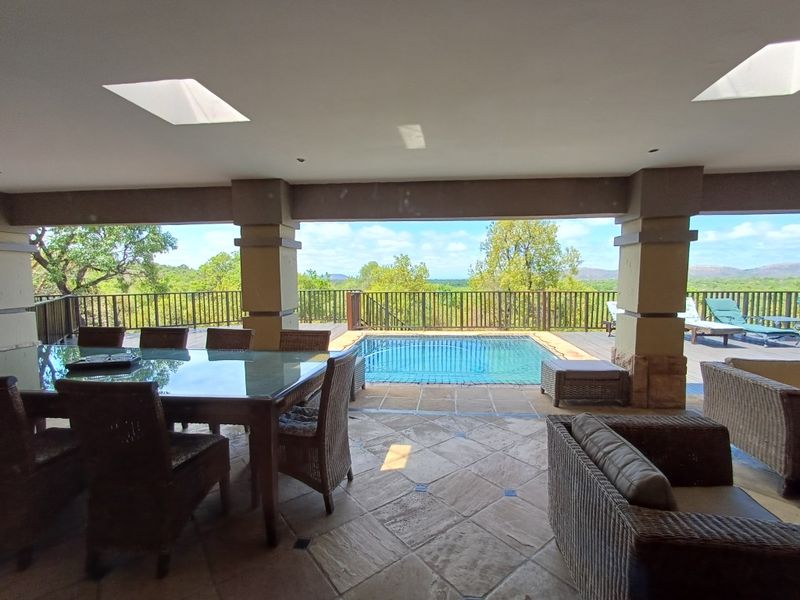 Luxury 5-Bedroom Home at Elements Private Golf Reserve - Photo 3