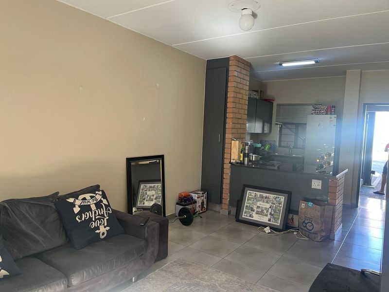 Attractive Ground Floor Apartment in Waterfall Ridge Complex - Photo 9