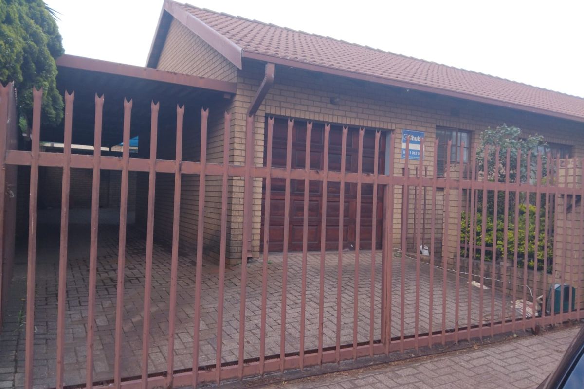 2 Bedroom House - Photo 3