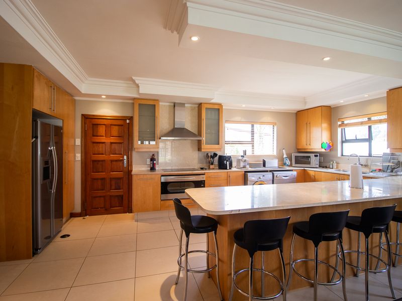 Spectacular Double-Storey Unit in Villa de Lago – The Ultimate Family Holiday Home - Photo 7