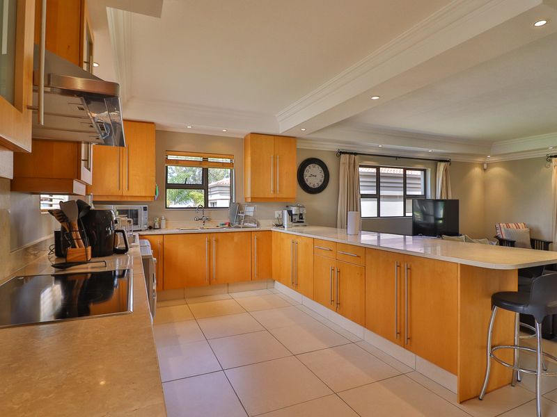 Spectacular Double-Storey Unit in Villa de Lago – The Ultimate Family Holiday Home - Photo 5