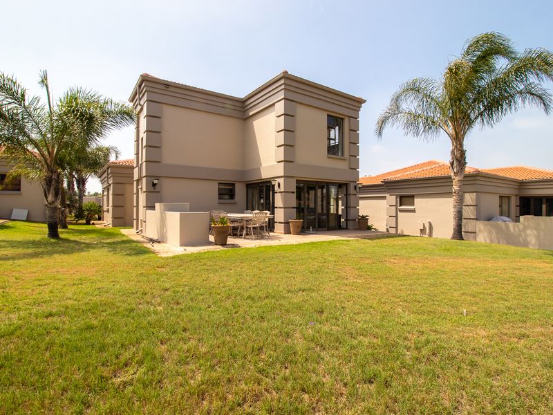 Spectacular Double-Storey Unit in Villa de Lago – The Ultimate Family Holiday Home - Photo 4