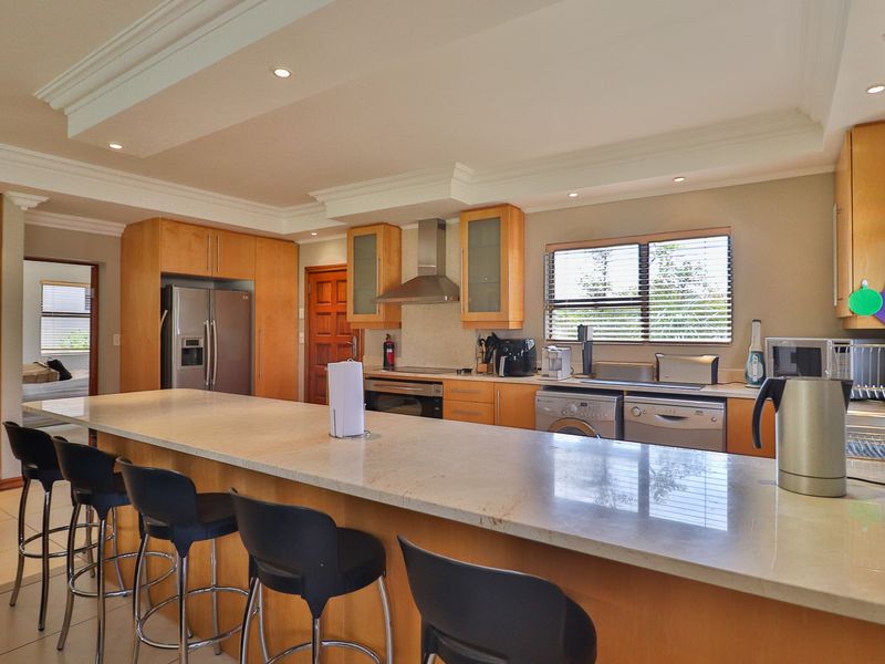 Spectacular Double-Storey Unit in Villa de Lago – The Ultimate Family Holiday Home - Photo 8