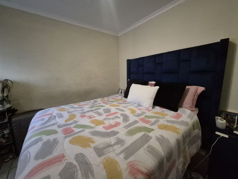 Three Bedroom Townhouse To Let In Evander! - Photo 10