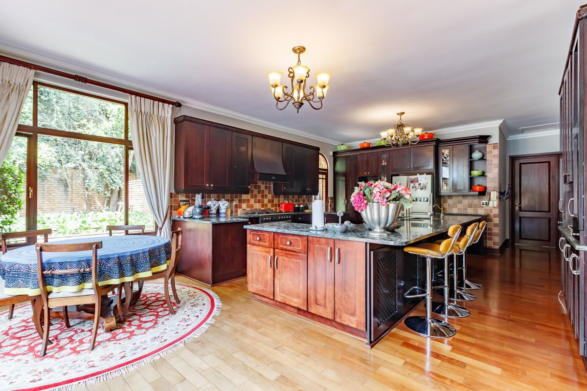 Starting to bid from R4 999 000!!! Live Online Auction! Non-Distressed Auction. - Photo 2