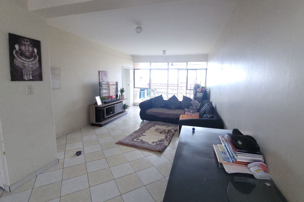 Secure Muckleneuk Gem Offering Scenic City Views - Photo 2