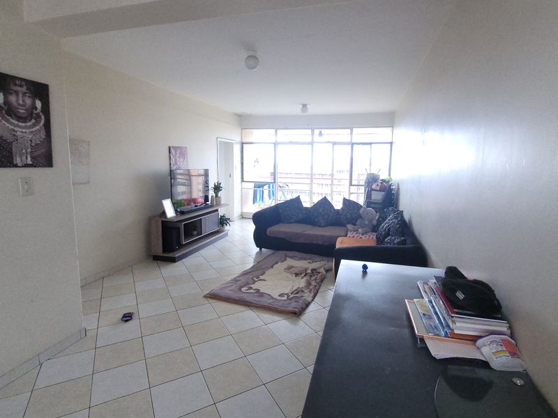 Secure Muckleneuk Gem Offering Scenic City Views - Photo 2