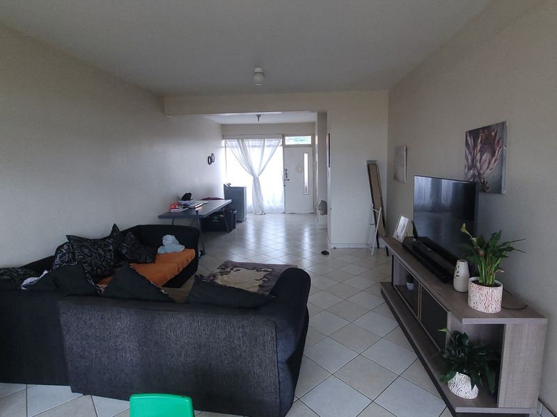 Secure Muckleneuk Gem Offering Scenic City Views - Photo 3