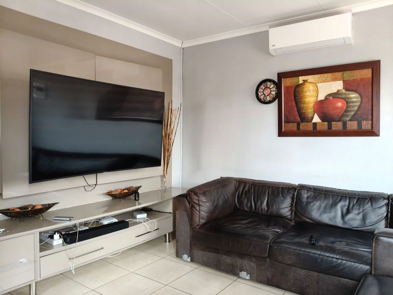 STUNNING!!!! - Photo 7