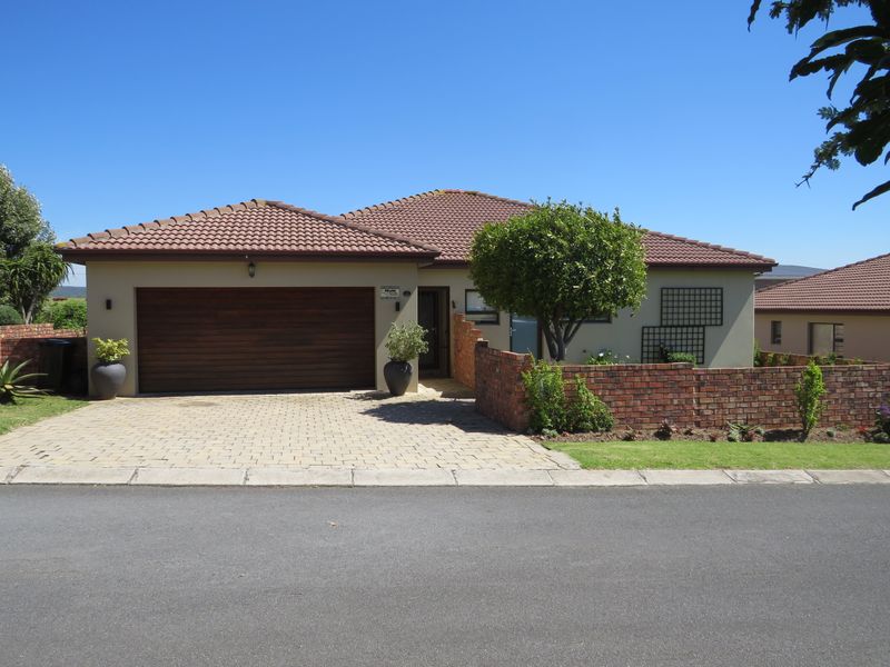 Three Bedroom Home in Secure Estate in Forest Downs Port Alfred. - Photo 2
