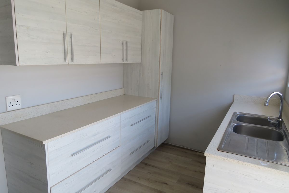 Three Bedroom Home in Secure Estate in Forest Downs Port Alfred. - Photo 4