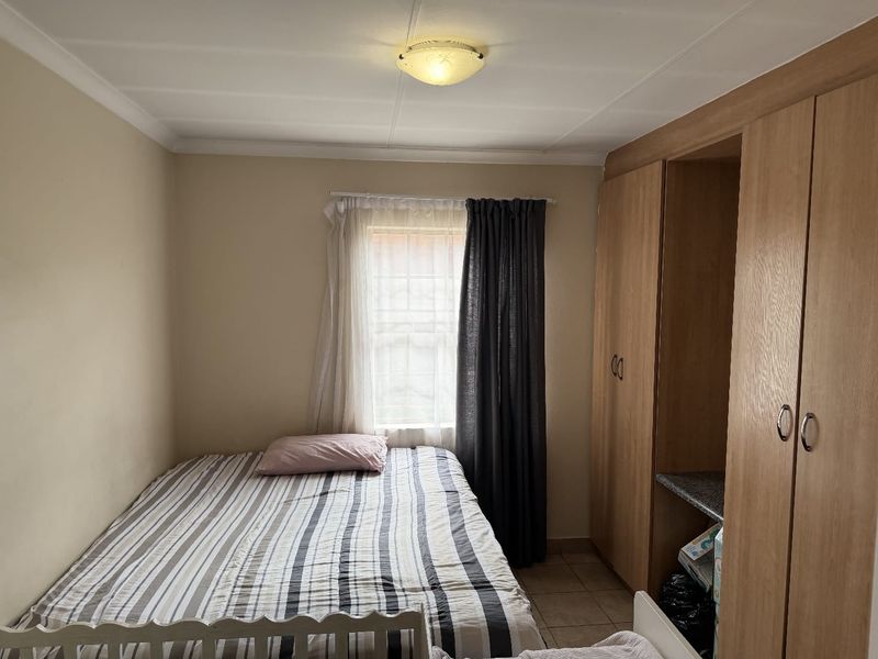 3 Bedroom Townhouse for Sale in Thatch Hill Estate - Photo 4
