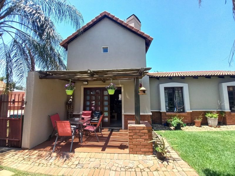 Comfort, Convenience & Security in One - Photo 2