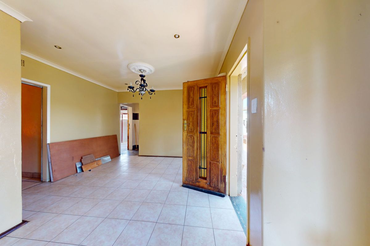 3-bedroom Home for Sale in Promosa Potchefstroom - Photo 2