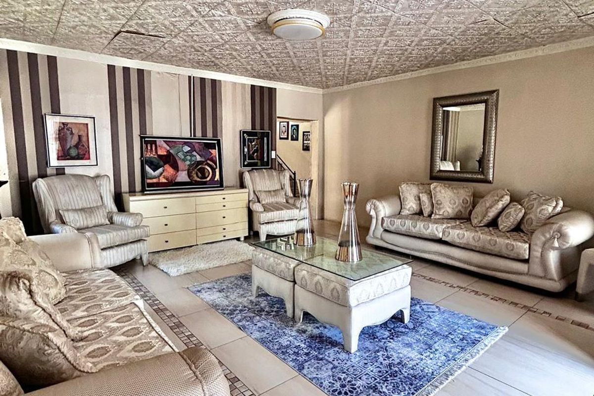 Stunning 4-Bedroom Home in a Secure Gated Estate – Noordwyk, Midrand - Photo 3
