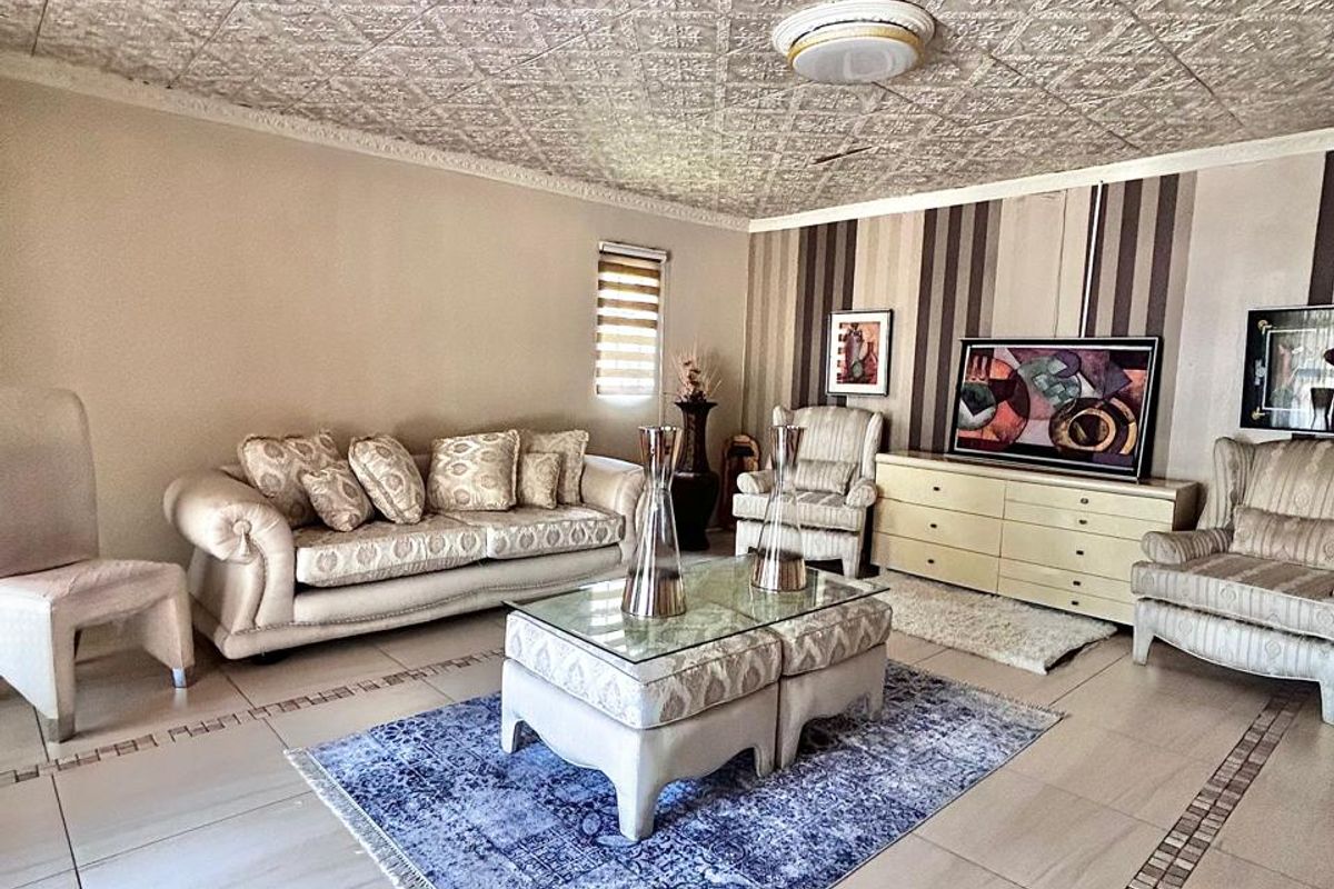Stunning 4-Bedroom Home in a Secure Gated Estate – Noordwyk, Midrand - Photo 2