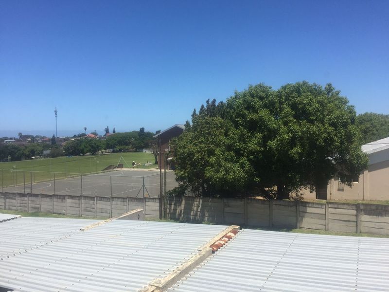 3 Bedroom with ensuit,  Kitchen, Lounge, and single garage - Photo 5