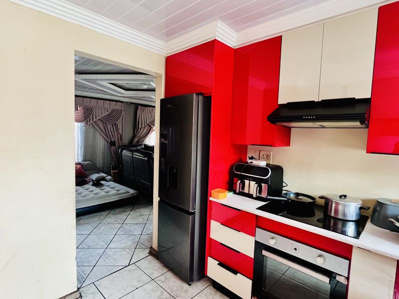 Family Home with Extra Income Potential - Photo 7