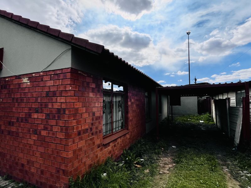 Family Home with Extra Income Potential - Photo 3
