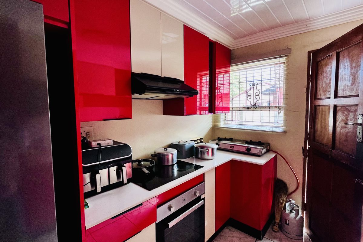 Family Home with Extra Income Potential - Photo 4