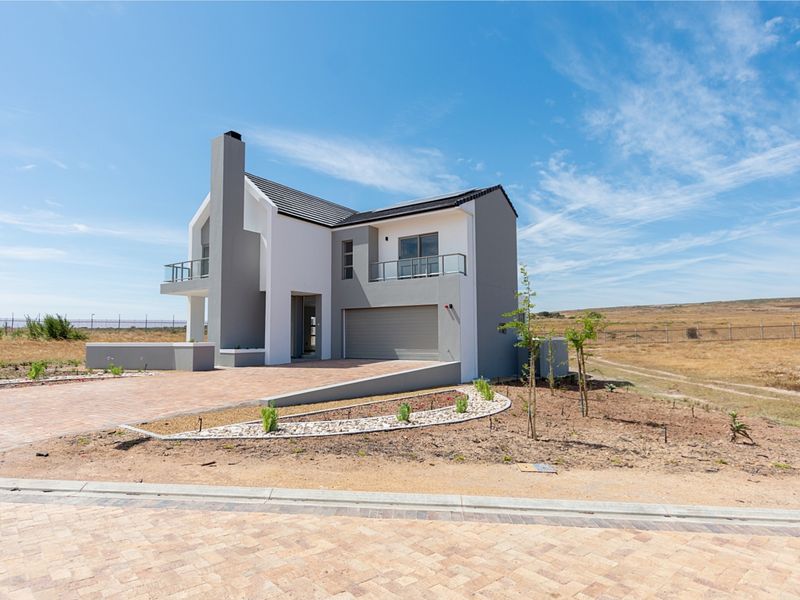 A Fresh Take on Double-Storey Estate Living with greenbelt and farmland views - Photo 7