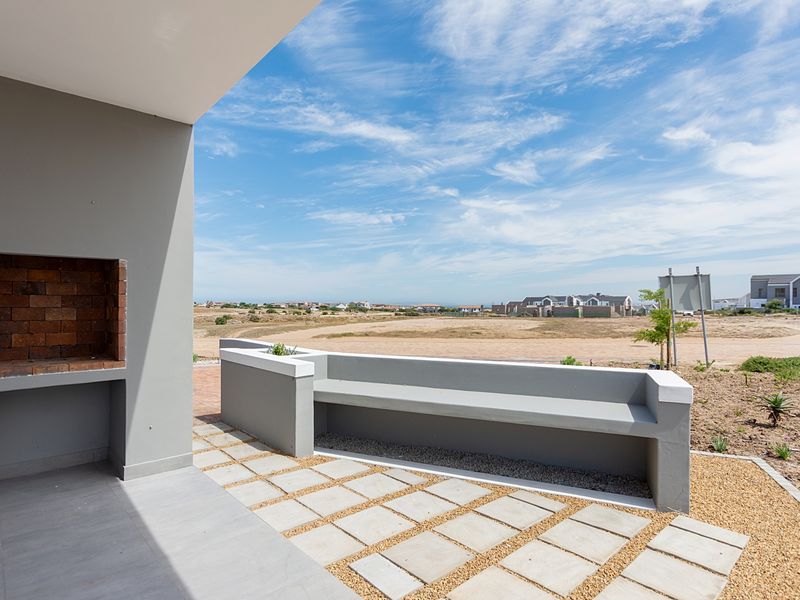 A Fresh Take on Double-Storey Estate Living with greenbelt and farmland views - Photo 6