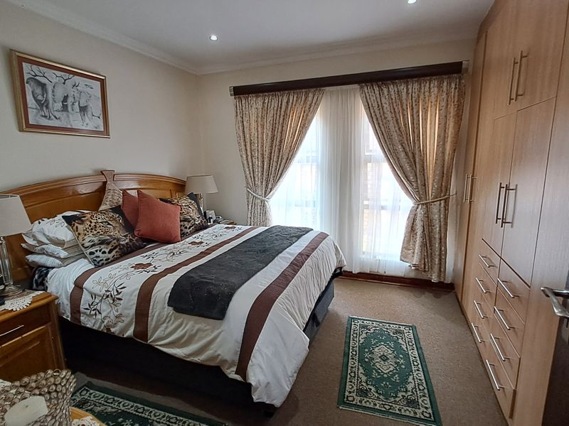 Retirement unit in sought after Riversands available - Photo 4