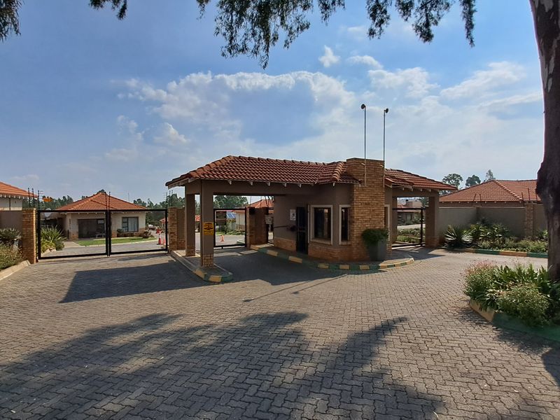 Retirement unit in sought after Riversands available - Photo 10