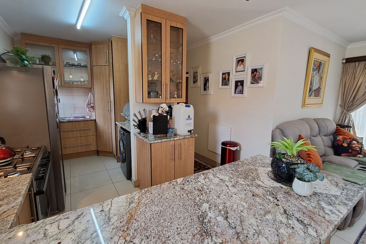 Retirement unit in sought after Riversands available - Photo 3