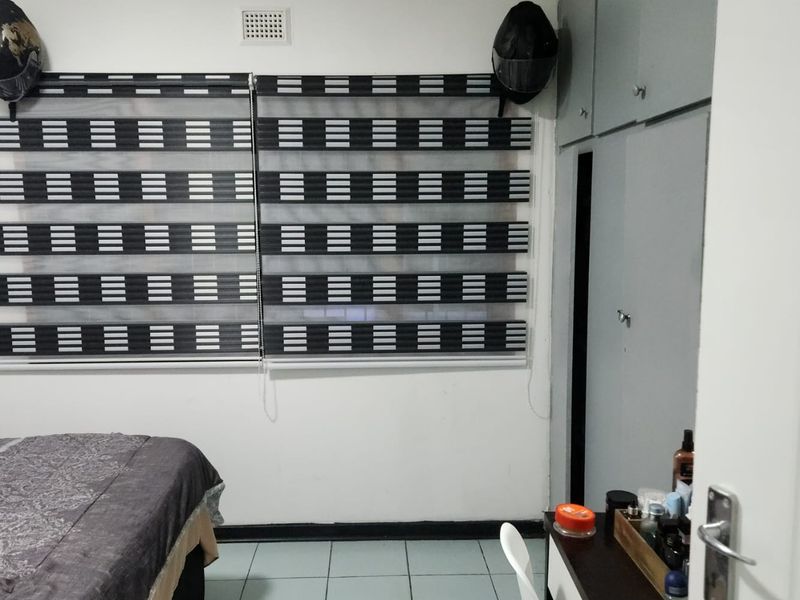 Stunning Mandeni Property with a Gorgeous Pool! - Photo 7