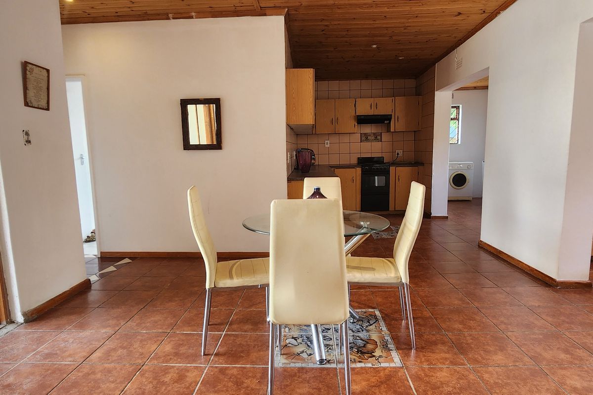 Prime Opportunity: 3-Bedroom Home Ready for Your Vision - Photo 5