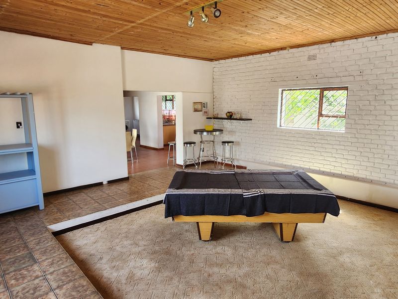 Prime Opportunity: 3-Bedroom Home Ready for Your Vision - Photo 2