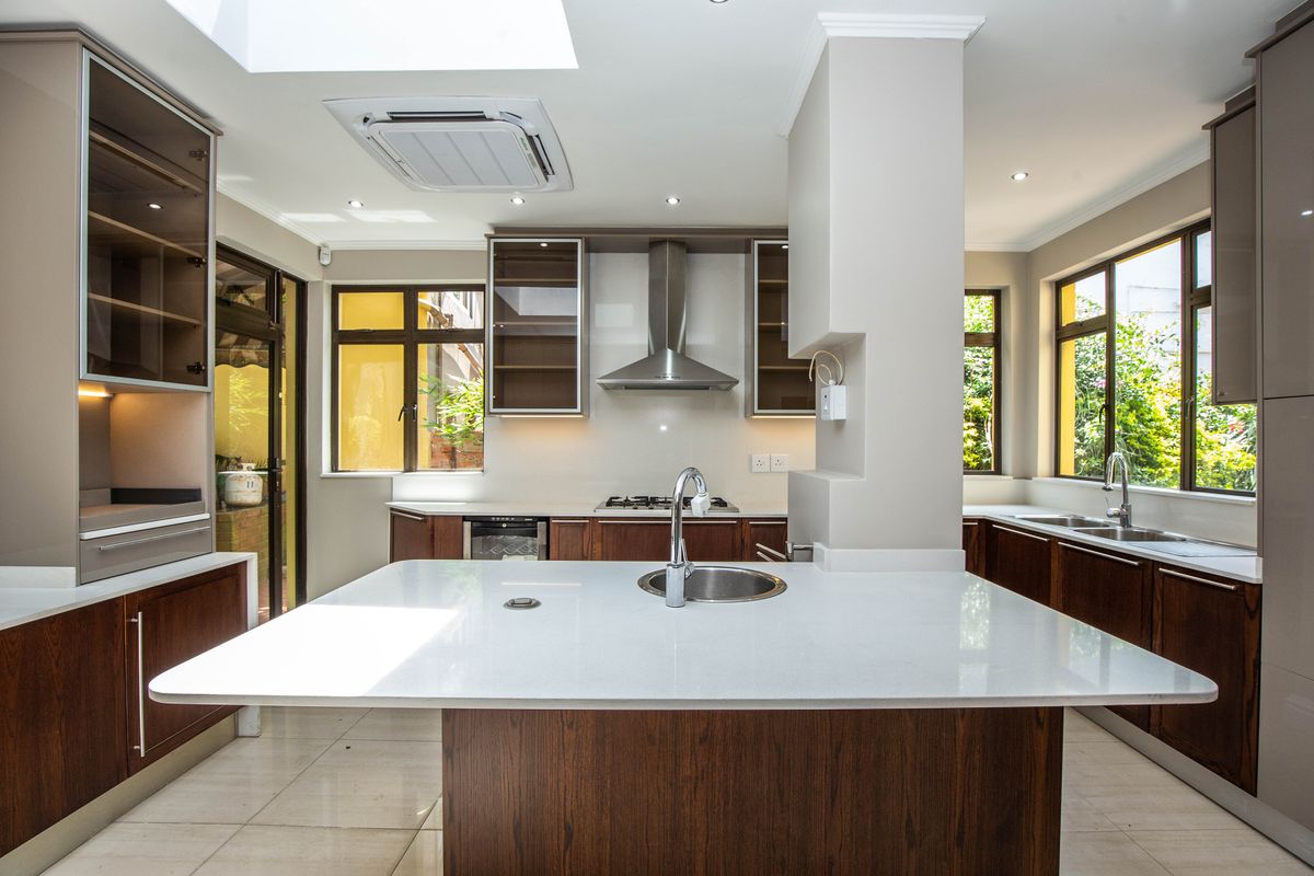 Enviable location in prime position - Photo 3